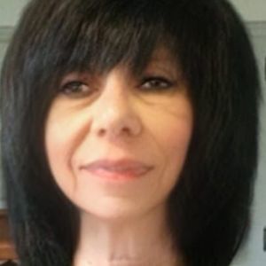 Meet your Posher, Flora